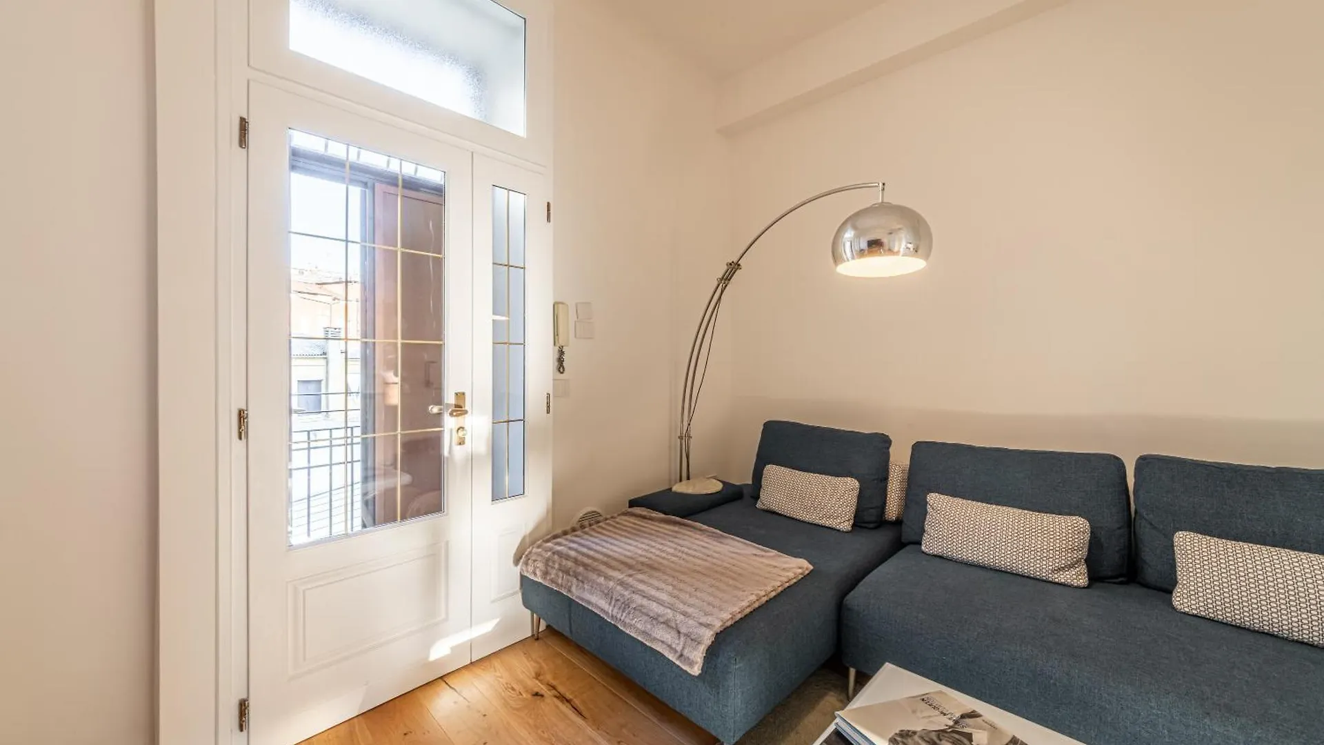 Apartment Luxury Design Apt, Comfy W/ A/C, Wifi & Netflix Milan