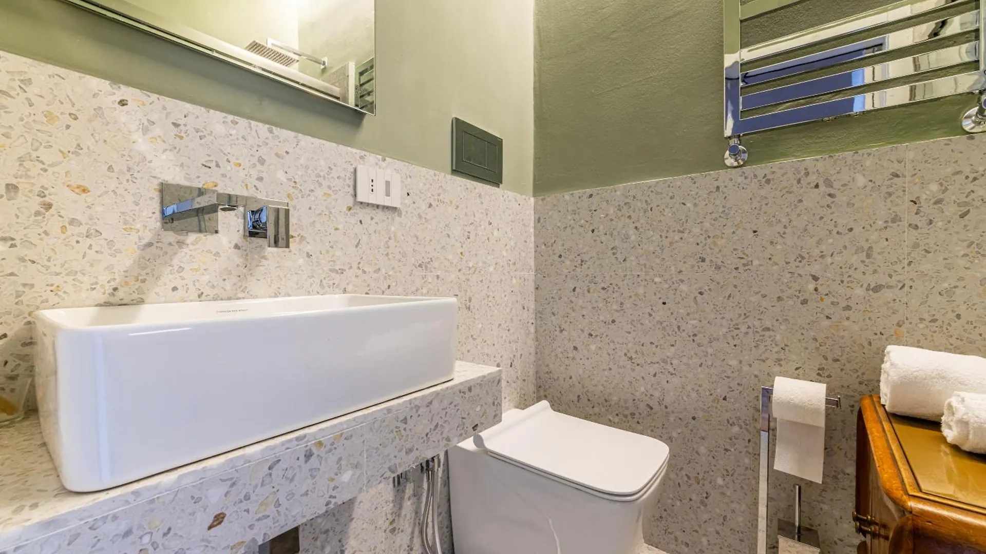 Apartment Luxury Design Apt, Comfy W/ A/C, Wifi & Netflix Milan